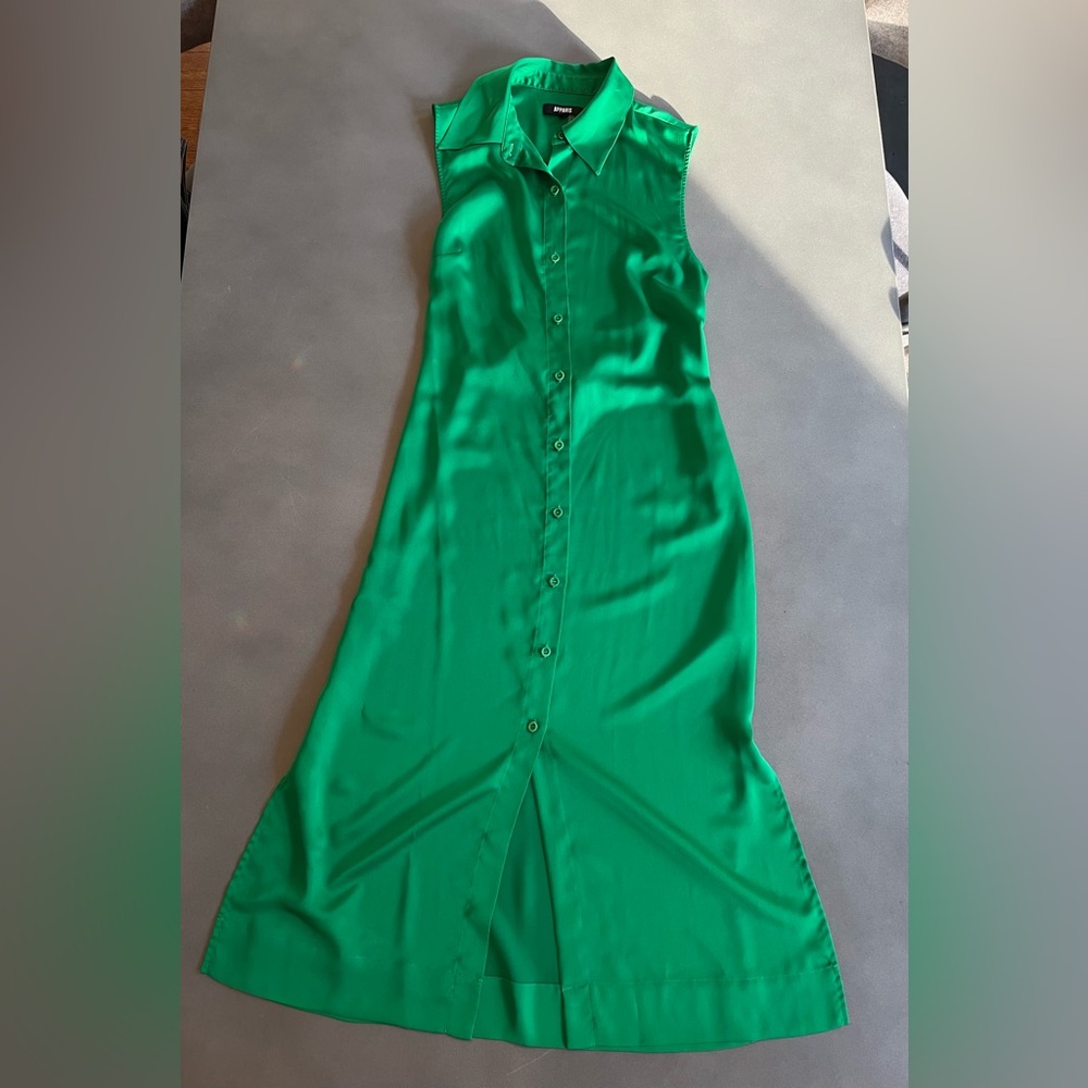 Vibrant Green Sleeveless Apparis Dress